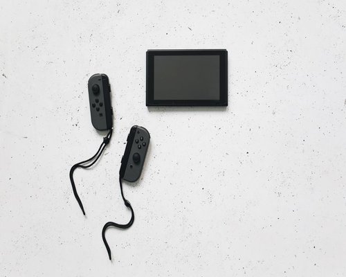 Contemporary console controllers